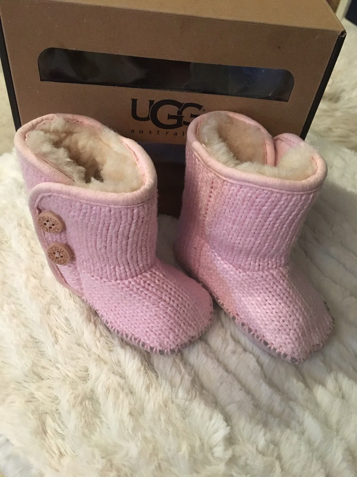 ugg boots size 0/1 ugg boots size 0/1