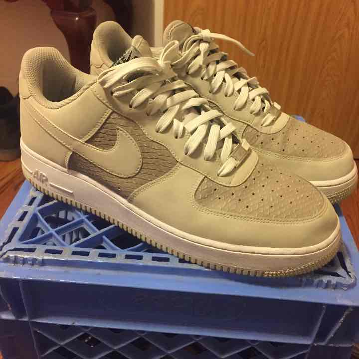 Nike Air Force 1 Low ash Grey
