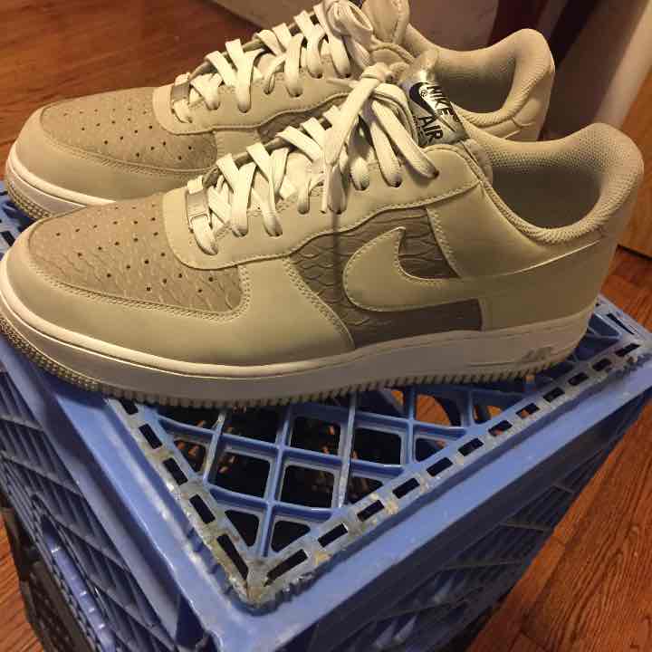 Nike Air Force 1 Low ash Grey