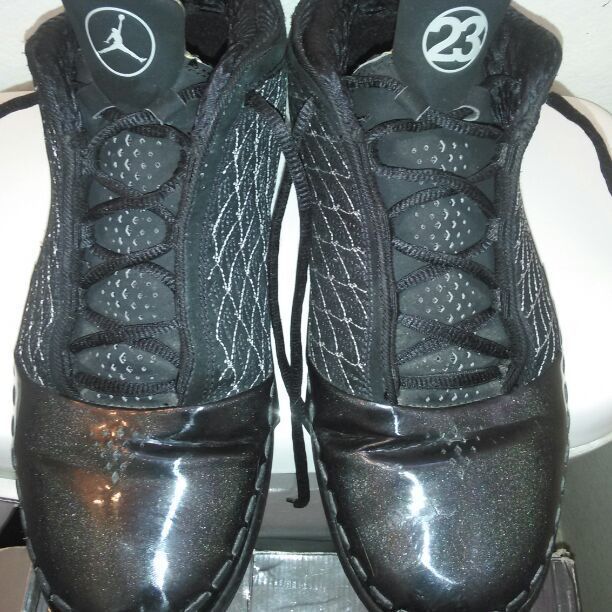 Low top retro 23's Jordan.