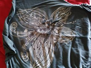Butterfly cowl collar