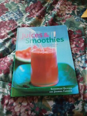 Juices & Smoothies Book