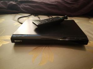 DVD player with remote