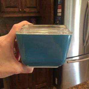 Pyrex Horizon Blue #501 Fridgie w/ Lid