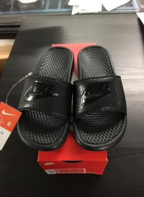 Nike Benassi JDI Slides Brand New 8