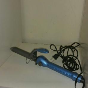 BABYLISS TATANIUM CURLING IRON