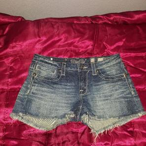 Sz 31 shorts
