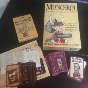 Munchkin 1, 2, Blender & Munchkinomicon