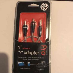 4' stero ''y'' adapter