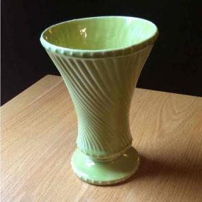 Line green McCoy Vase ceramic
