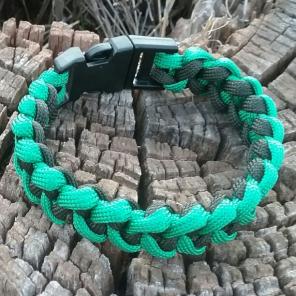 ⚓Green & black shark jaw bone bracelet⚓