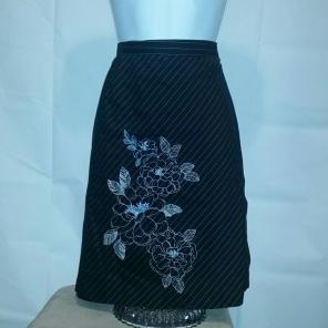 Ann Taylor skirt 10 PETITE
