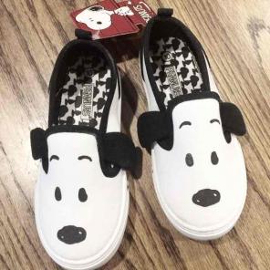 Snoopy slip on sneakers sz 10 kids NEW