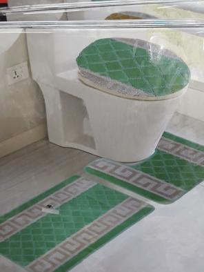 3 pieces Bath mat set.
