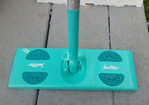 Bundle of Swiffer items