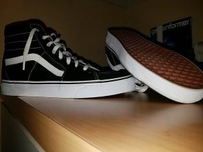 SK8 hi vans size 7 1/2