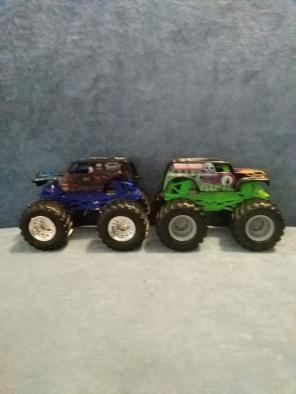 2 monster trucks