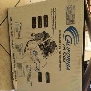 Ultra quiet and oil-free air compressor