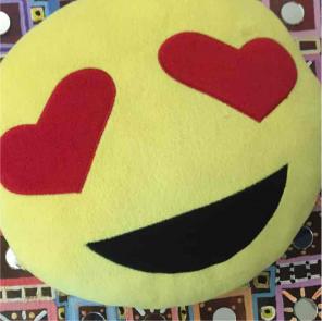 Emoji pillow heart eyes