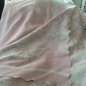 Pink & White rose Bedspread