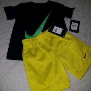 Nwt nike shirt shorts boys 3t 3
