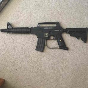 Tippman Alpha black paintball gun