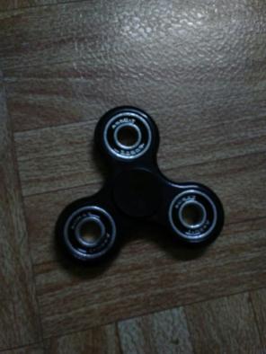 Fidget spinner