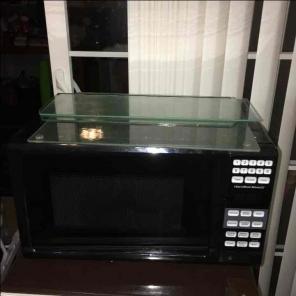 Used microwave. Perfect condition.