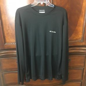 EUC Columbia Long Sleeve tee