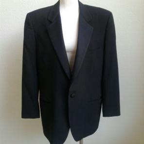 Barneys NY Black tuxedo Jacket 42 R