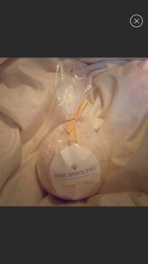 Pearl Bath Bomb
