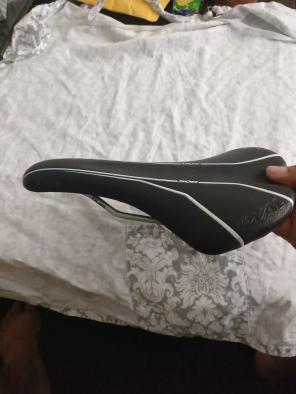 Oval Concepts 500 Saddle