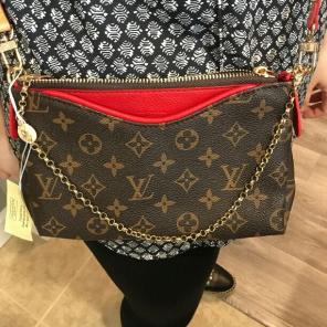 LV pallas chain bag