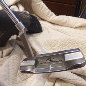 Never Compromise "Dinero" Putter.35 Inch