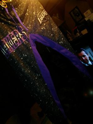 Mens small lis Angela's Lakers joggers n