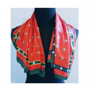 Bee scarf