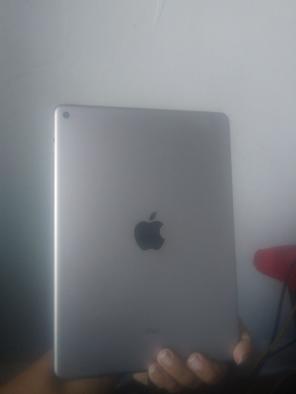 Ipad air 2 64gigs