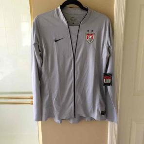 Nike women's gray soccer jersey Size L