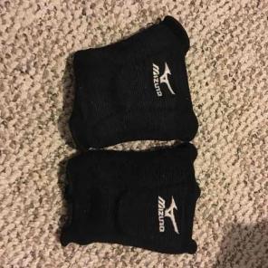 Mizuno knee pads