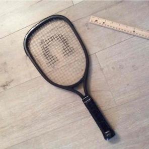 Badminton racket