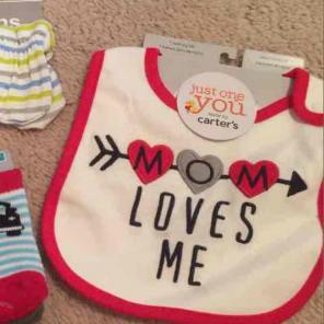 Mom bib .. on hold