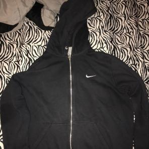 nike mens sweater