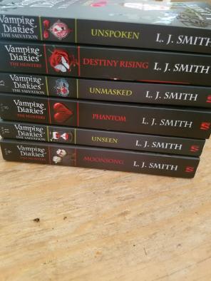 The Vampire Diaries book set