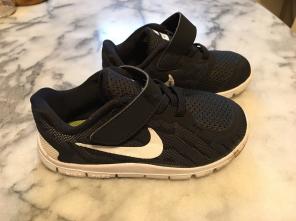 CHILD/KID NIKE FREE SIZE 8 Shoes