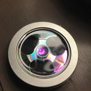 Fidget Spinner, Foam and Glass Case