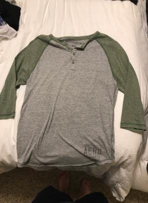 Men’s Aeropostale Baseball Tee Size Xsma