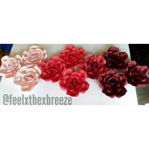 Set of 10 Pink & Red Paper Rose Flowers
