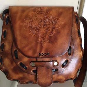 Hand tooled vintage 70's, leather bag