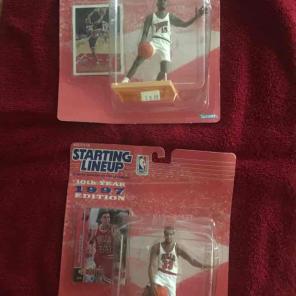 TWO STARTING LINEUP FIGURES AND CARDS
