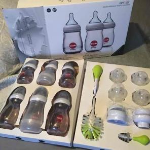 New In Box Joovy Feeding Gift Set